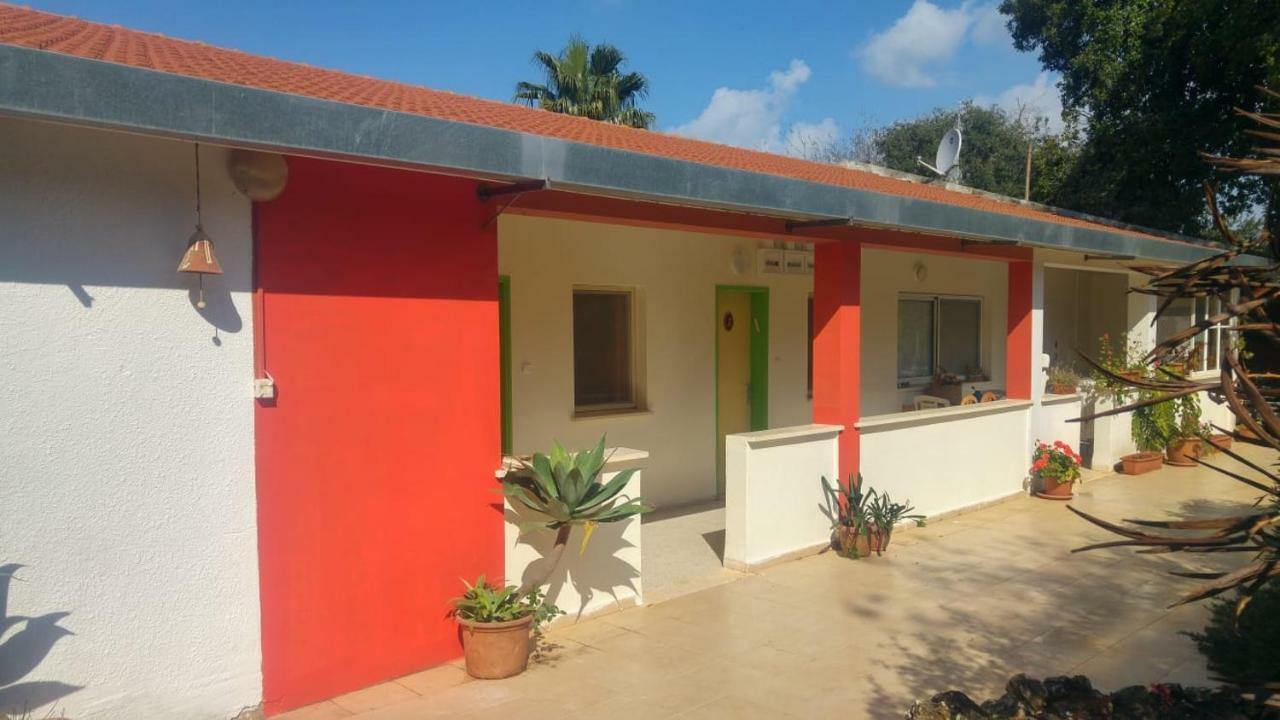 Eilon Hostel B&B Элон Экстерьер фото